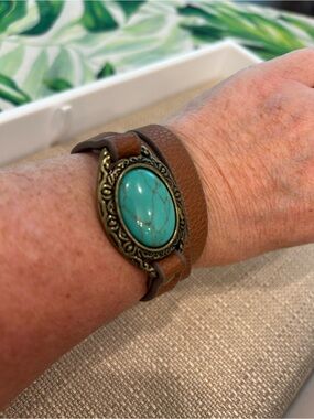 Premier Designs Brown Leather Wrap Bracelet with Turquoise Stone